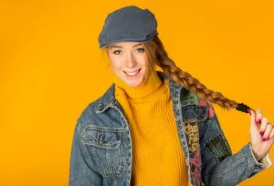 Mettre les Cheveux Attachés avec une Casquette Femme